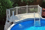 Kit de plataforma de resina Vinylworks de 5' x 13,5' para piscina elevada, con escaleras - Imagen 4