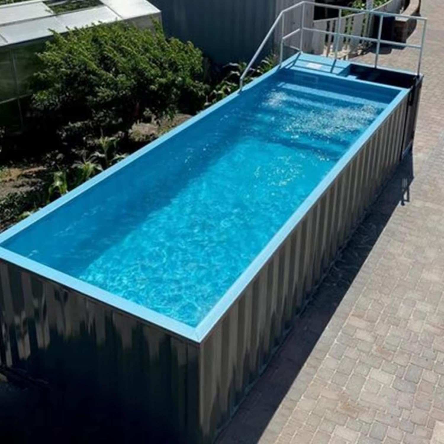 download - 2026-07-21T164356.890 Piscina de fibra de vidrio tipo contenedor de 20 pies, fabricada a medida, fácil de instalar y apta para uso familiar en exteriores (sobre suelo) - Imagen 1